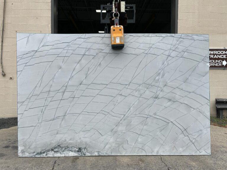 YOSEMITE FALLS QUARTZITE lot 6111