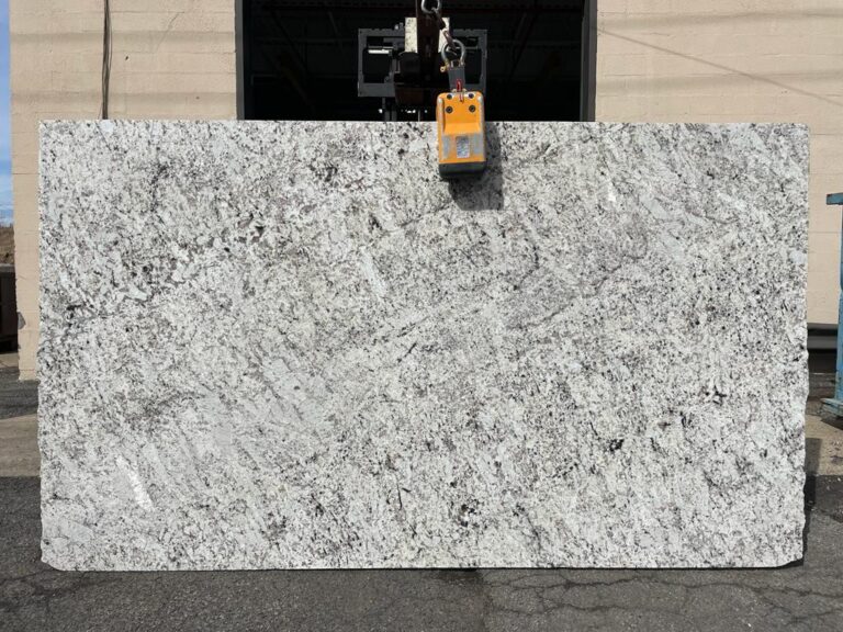 White galaxy 3cm lot 6523 123 x 79